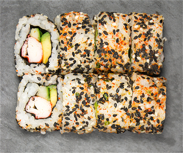 Spicy california roll 